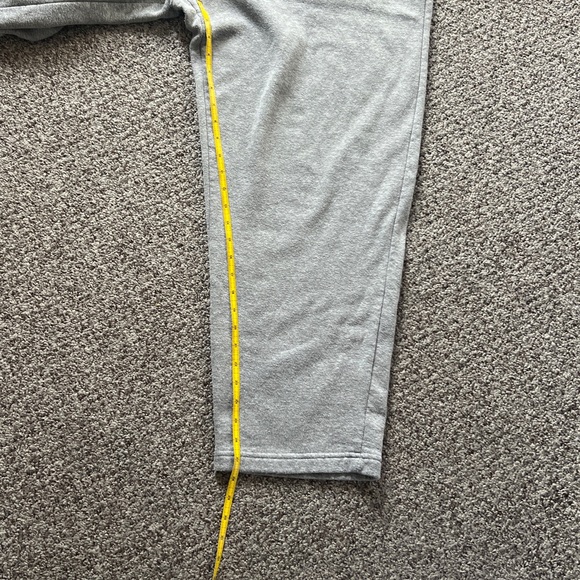 Scandia Woods Straight leg Gray Sweatpants - Picture 5 of 8